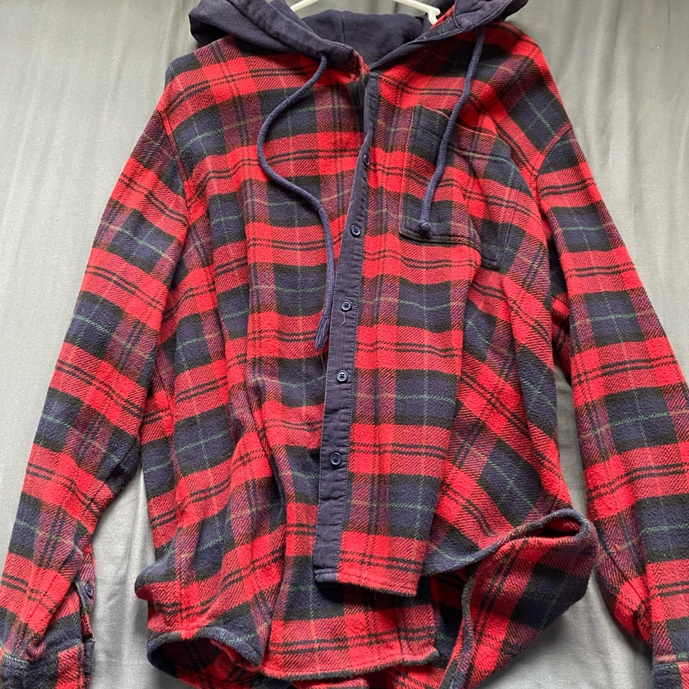 American Eagle Outfitters Red and Black Plaid Shirt
